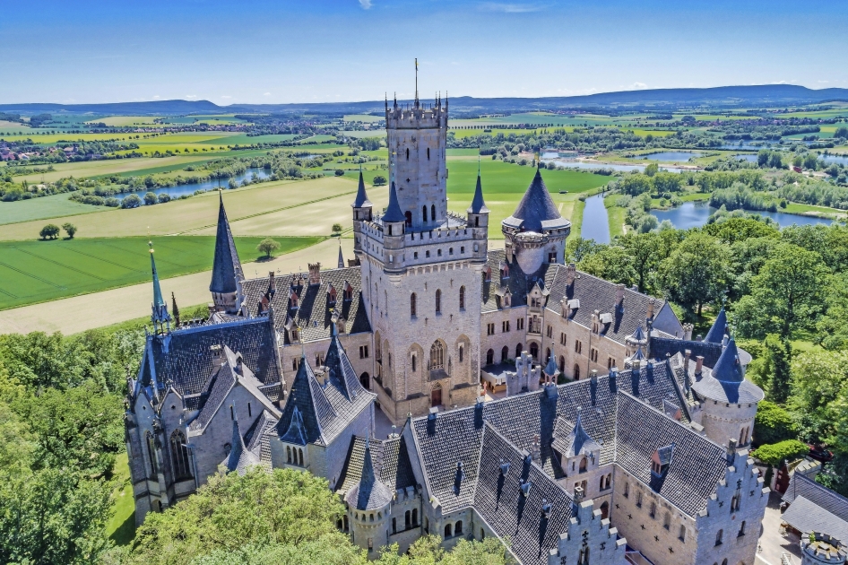 Busreise Schloss Marienburg & Hildesheim Tagesfahrt